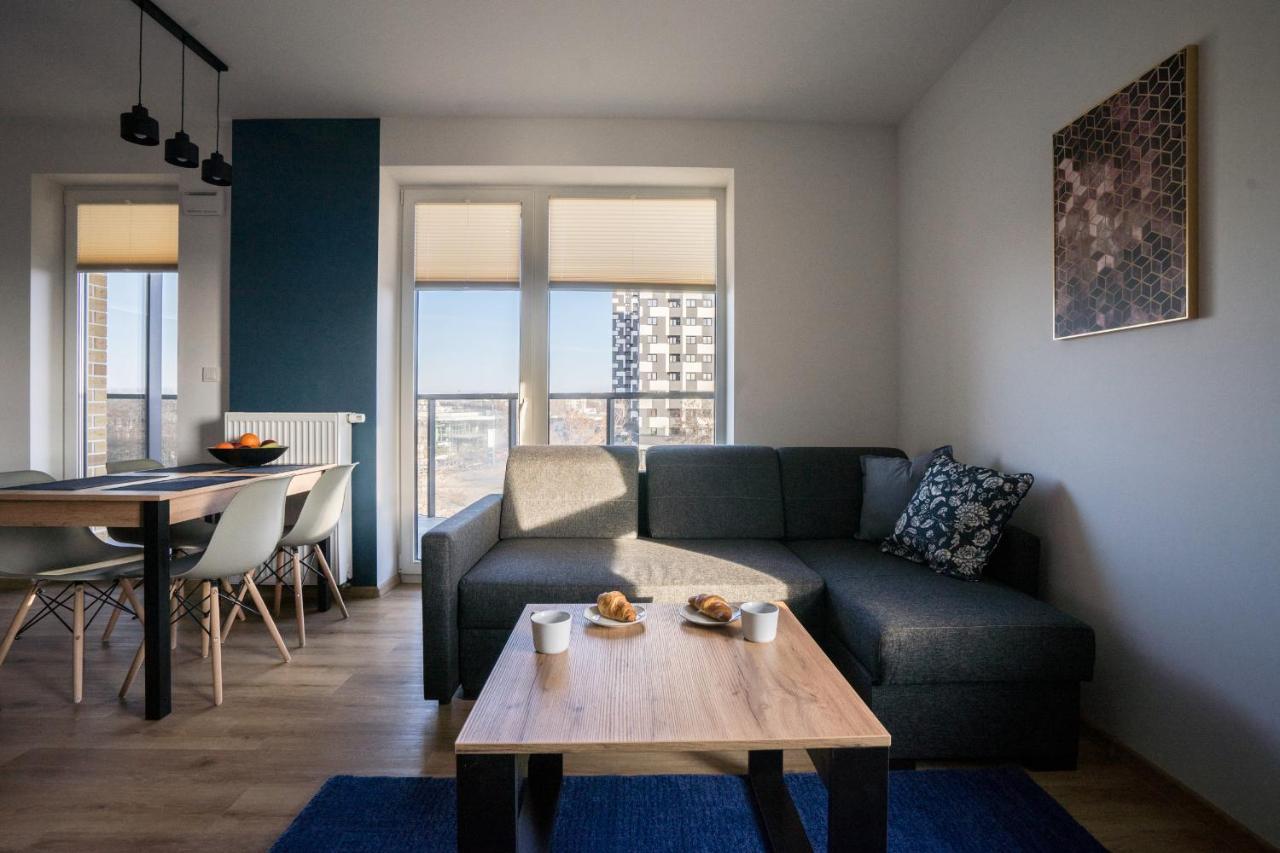 Bizapartments - Modern Flats With Parking Varşovia Exterior foto