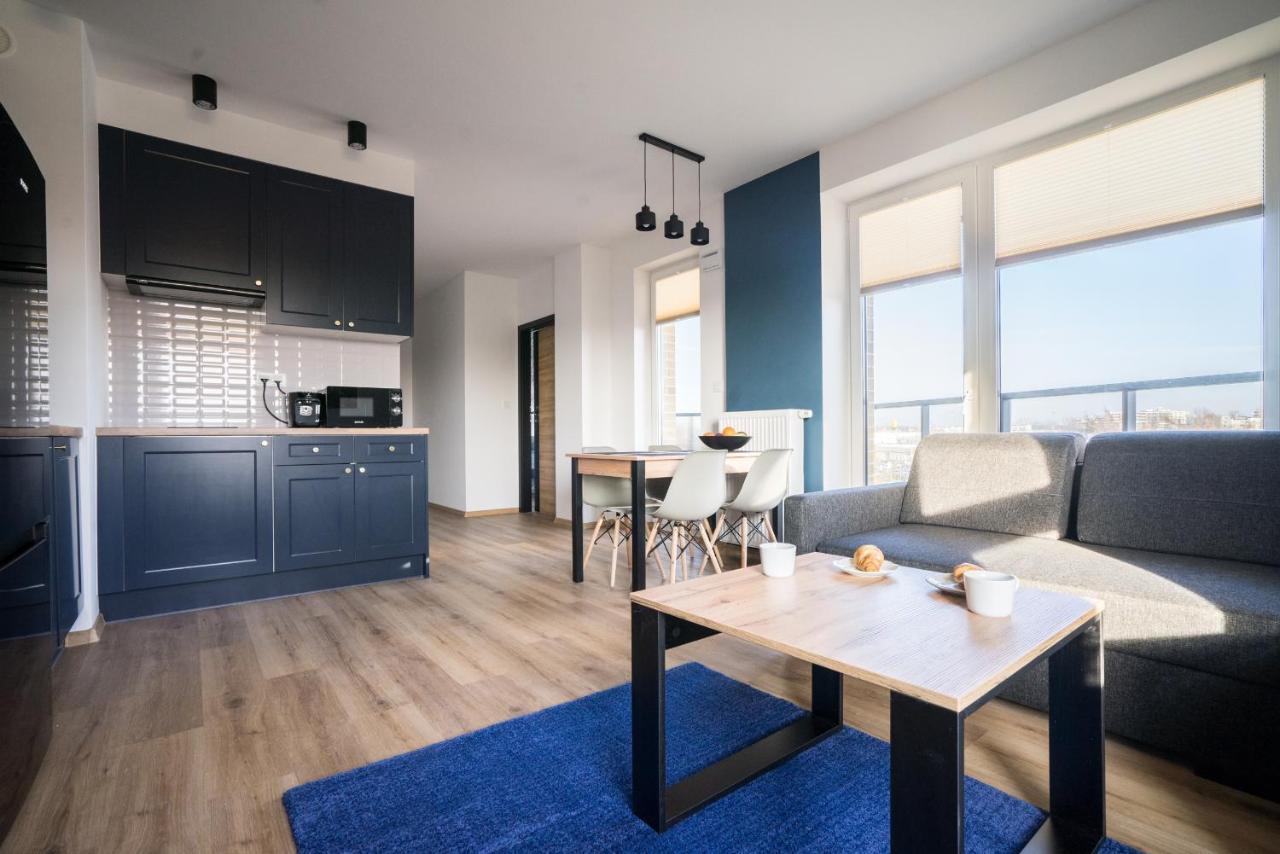 Bizapartments - Modern Flats With Parking Varşovia Exterior foto