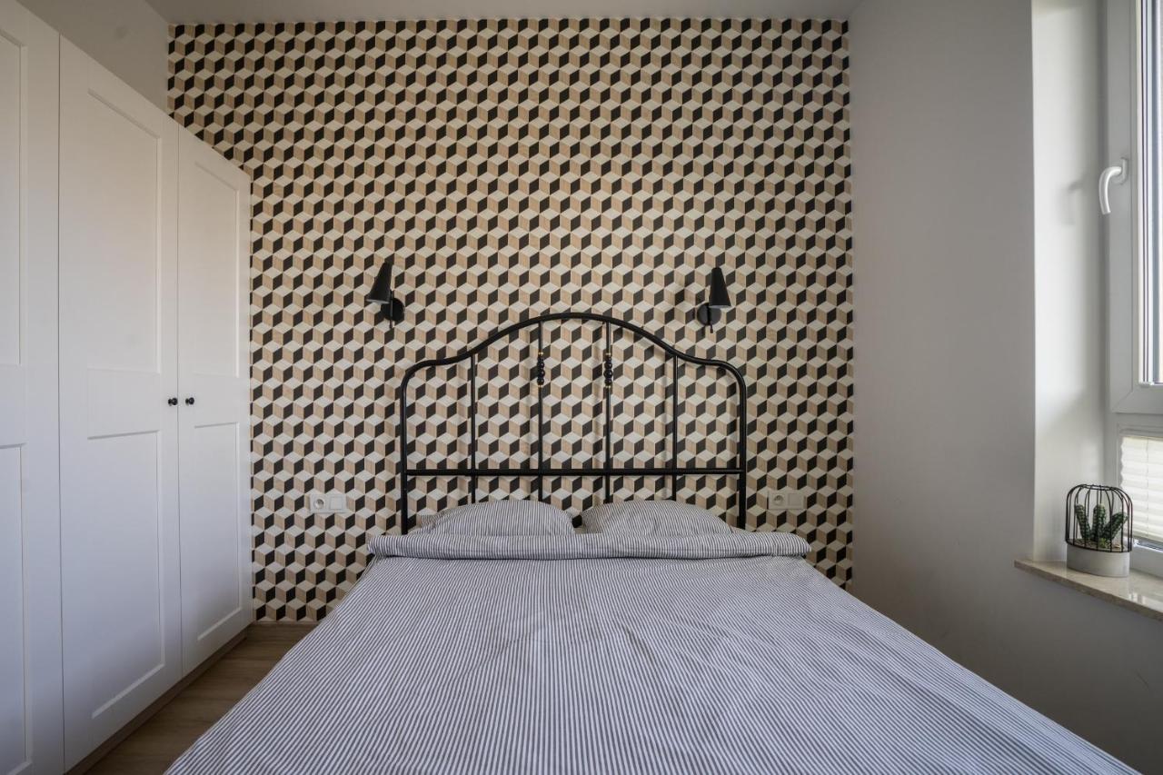 Bizapartments - Modern Flats With Parking Varşovia Exterior foto