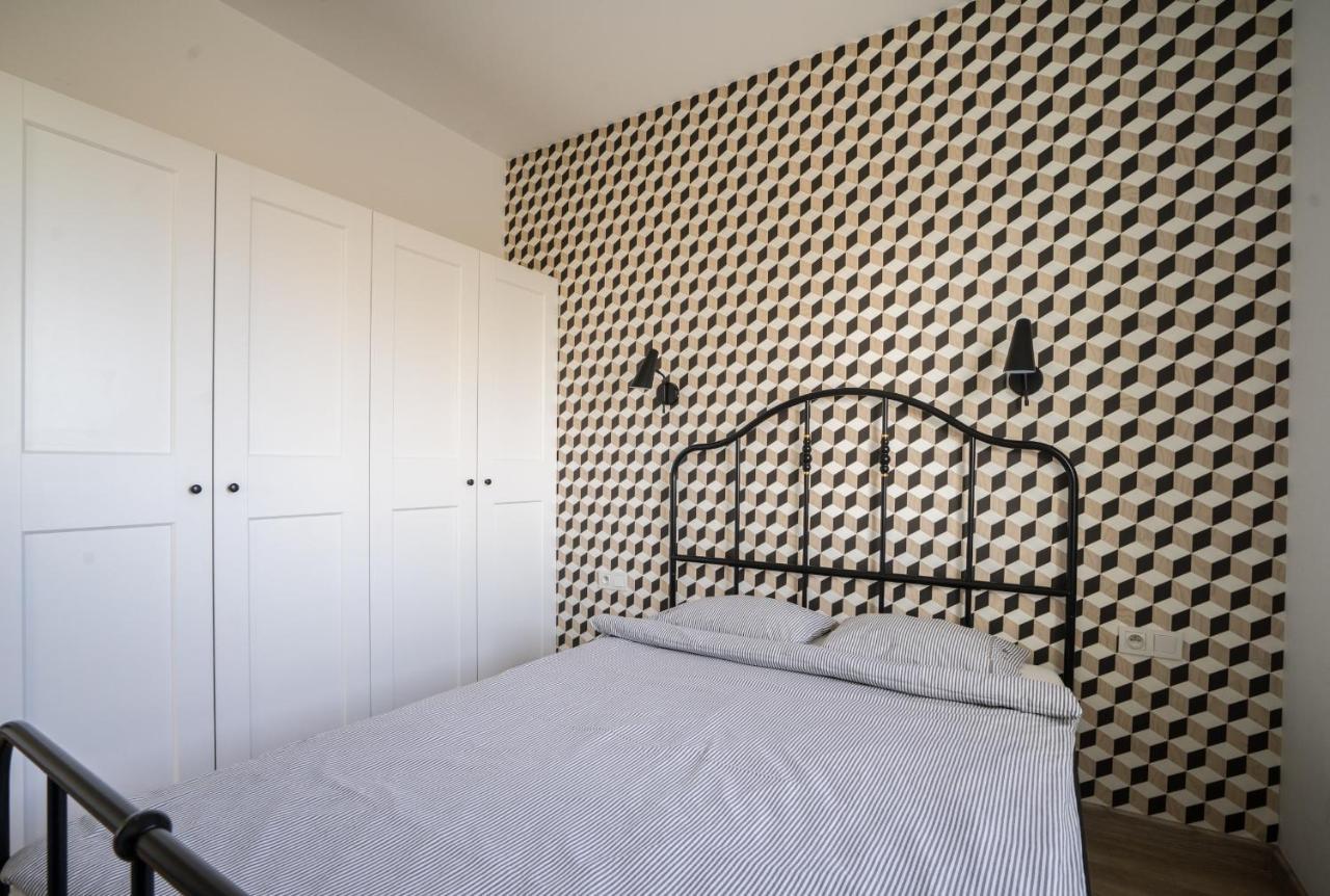 Bizapartments - Modern Flats With Parking Varşovia Exterior foto