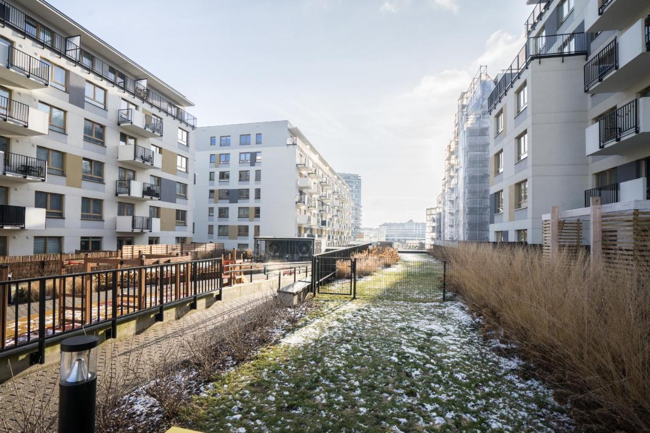 Bizapartments - Modern Flats With Parking Varşovia Exterior foto