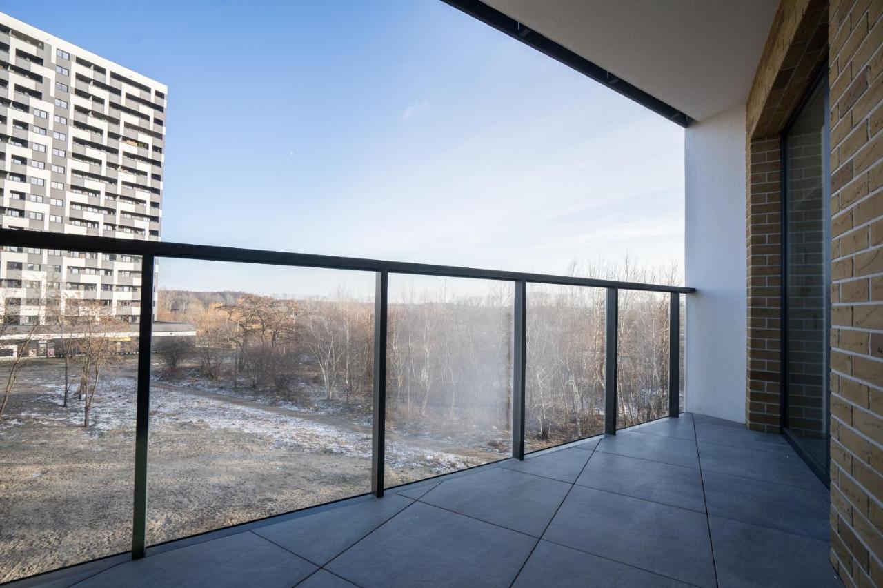 Bizapartments - Modern Flats With Parking Varşovia Exterior foto