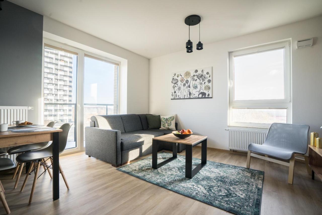 Bizapartments - Modern Flats With Parking Varşovia Exterior foto