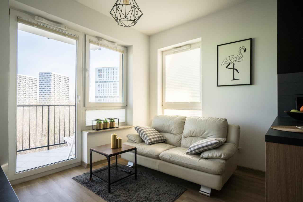 Bizapartments - Modern Flats With Parking Varşovia Exterior foto
