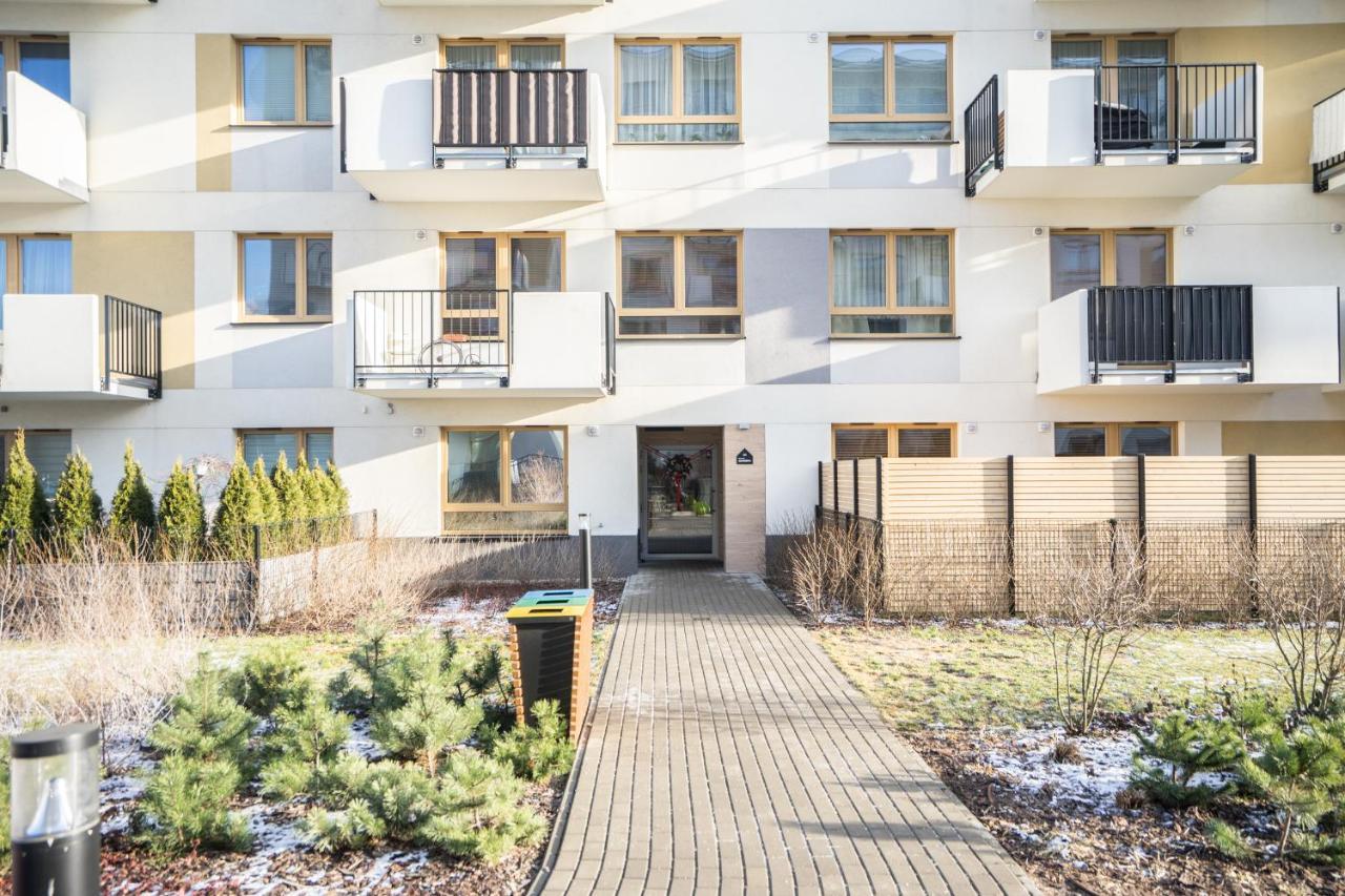 Bizapartments - Modern Flats With Parking Varşovia Exterior foto